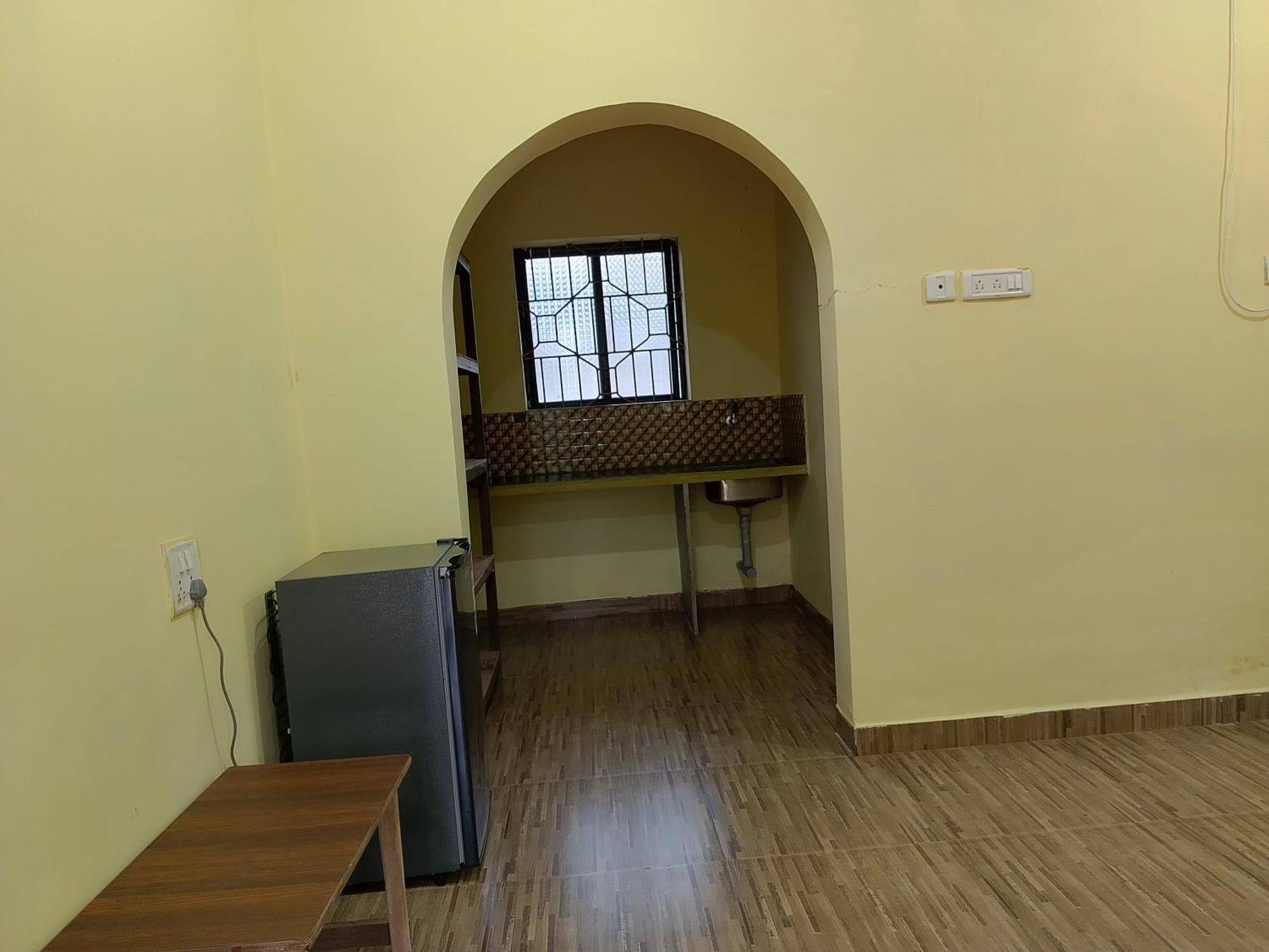 One Love Guest House Morjim Bagian luar foto